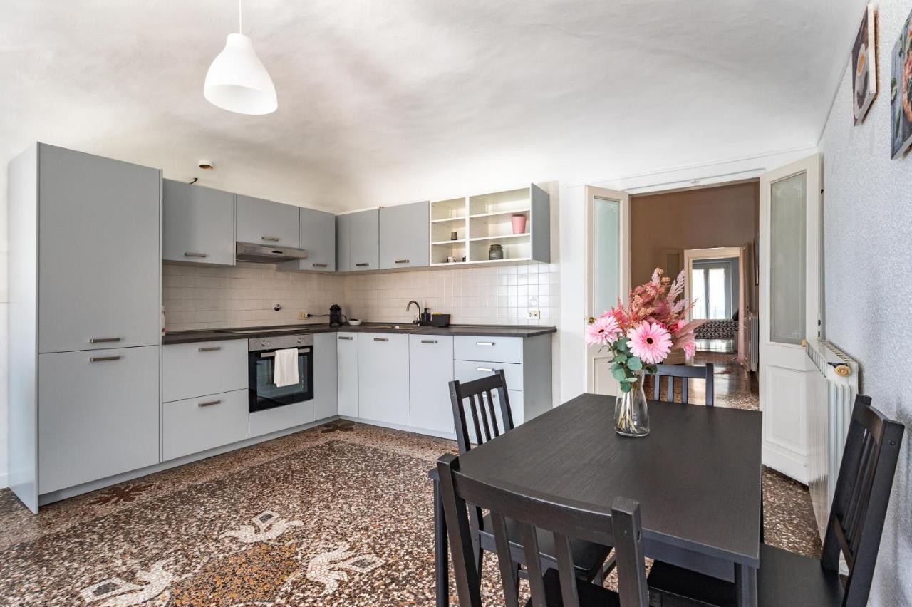 Seaside Apartment Genova ภายนอก รูปภาพ