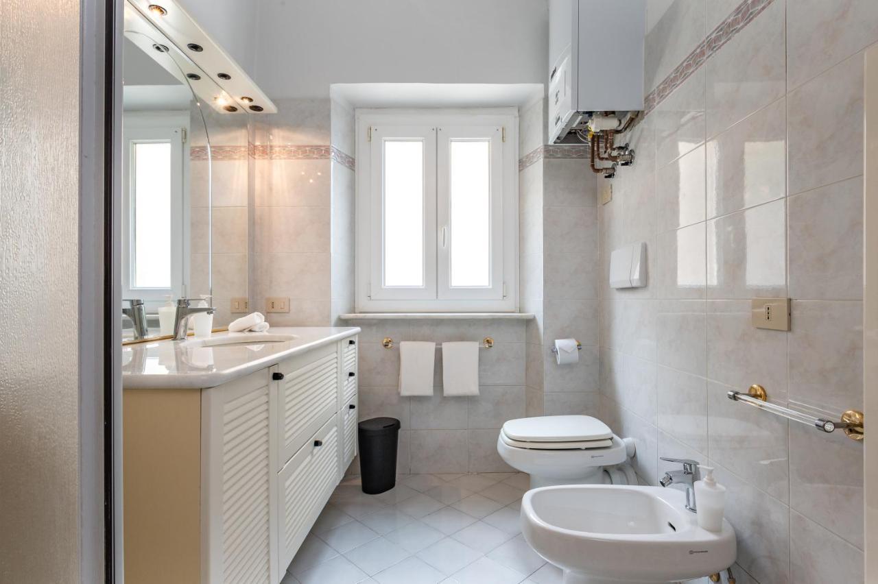 Seaside Apartment Genova ภายนอก รูปภาพ